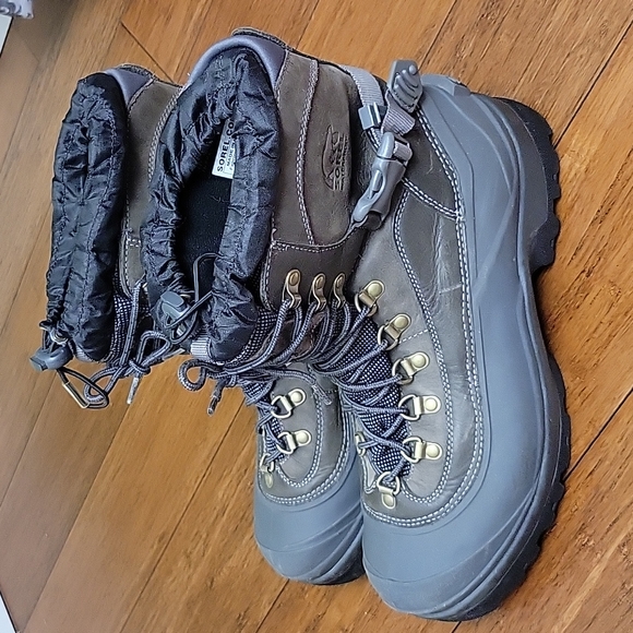 Sorel Men's Conquest Snow Boots, NM1049-003, Size 12 - Picture 3 of 9